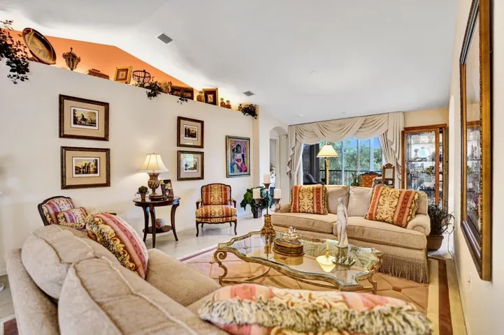 12434 Crystal Pointe - 31
