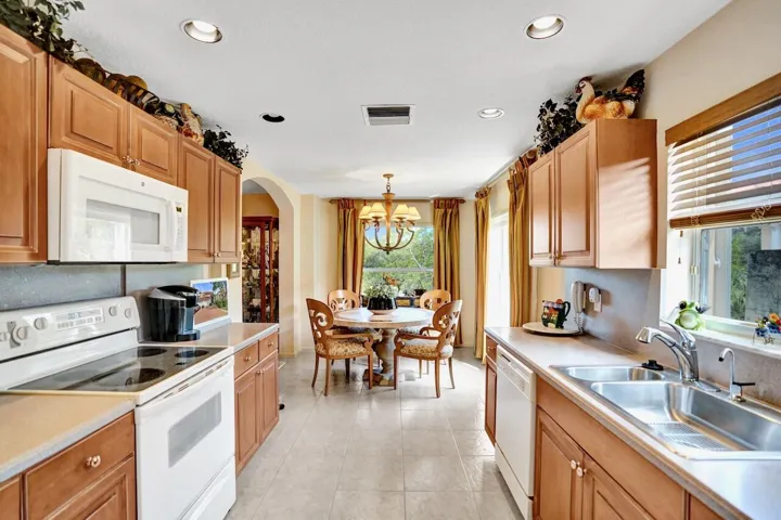 12434 Crystal Pointe - 39