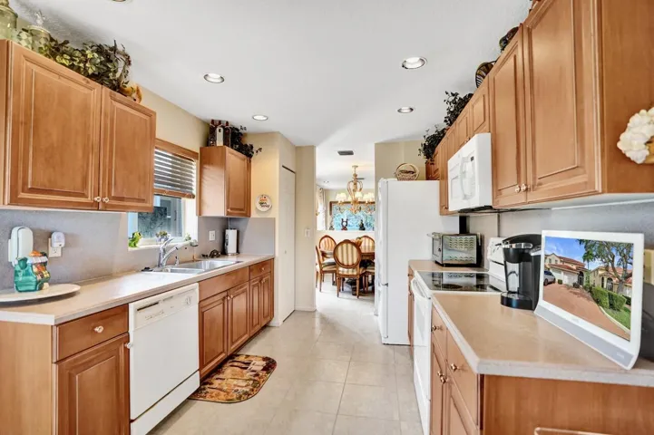 12434 Crystal Pointe - 40