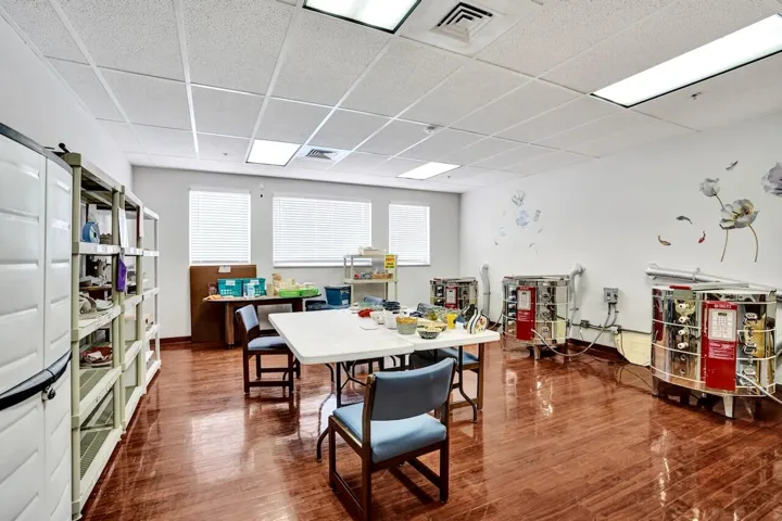 12434 Crystal Pointe - 91