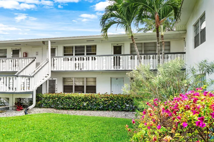 004-57CanterburyC-WestPalmBeach-FL-33417