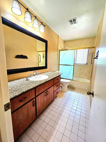 Shared Bath