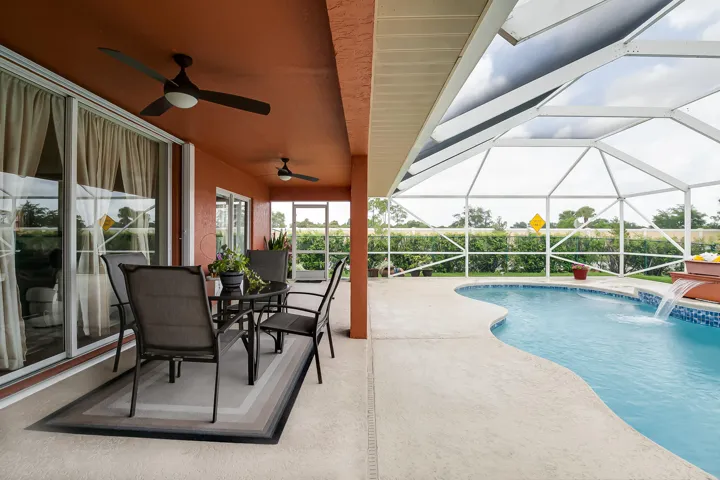 1601 SW Realty ST