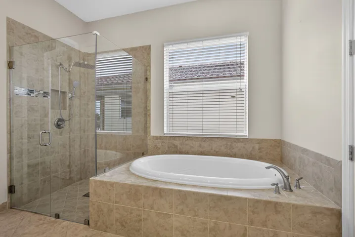 44-web-or-mls-BS1A1323