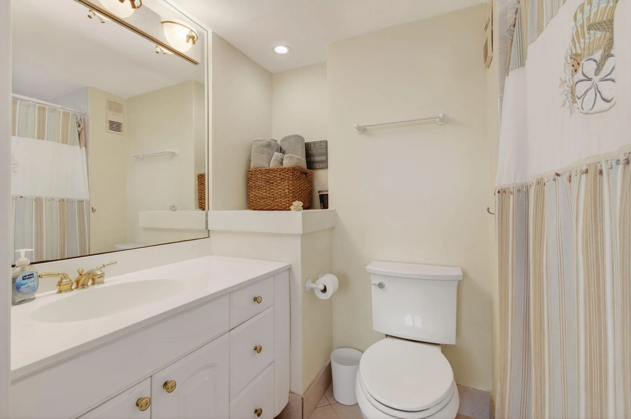 ensuite in the 2nd bedroom
