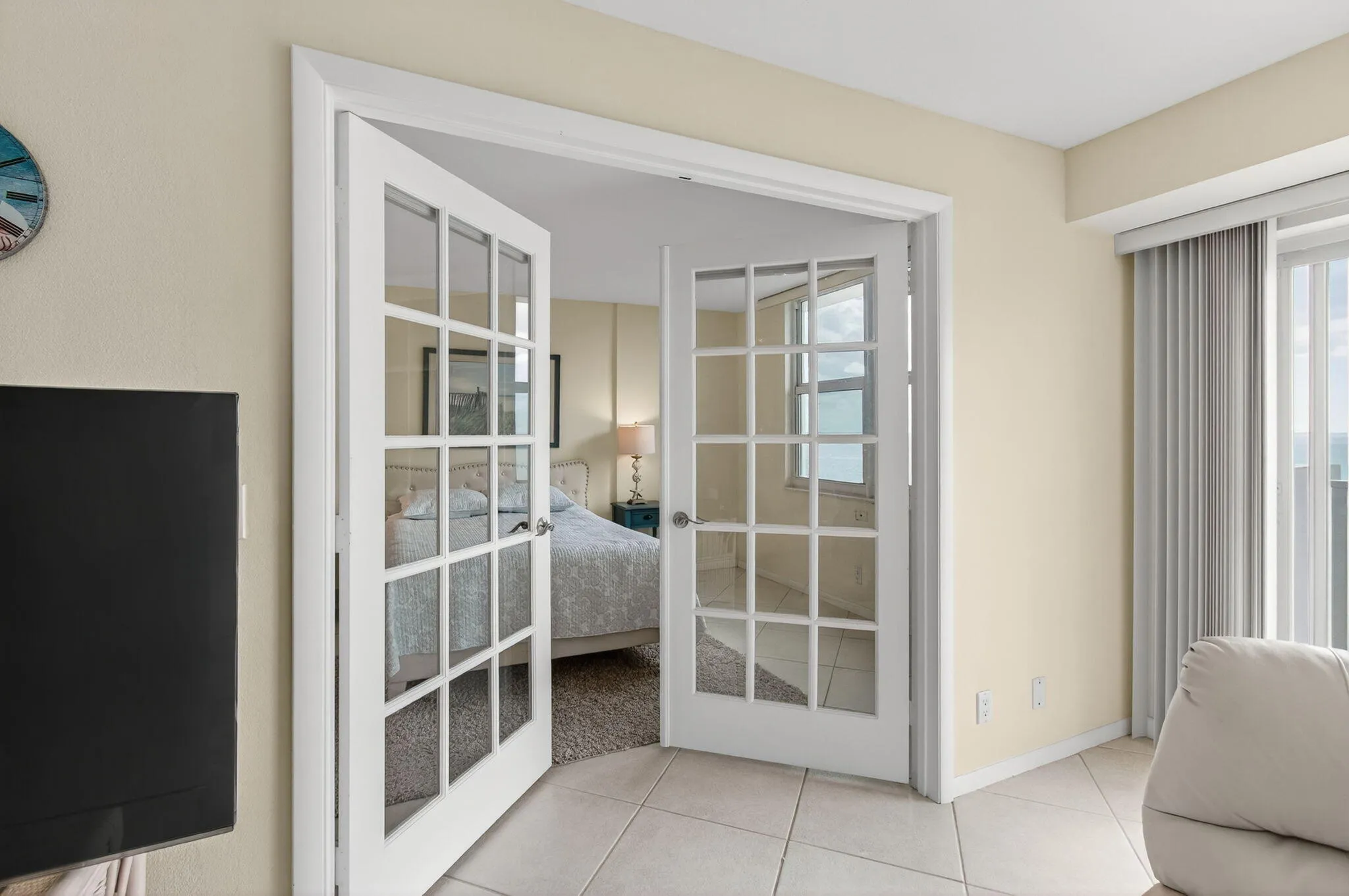 Entrance to 2nd bedroom