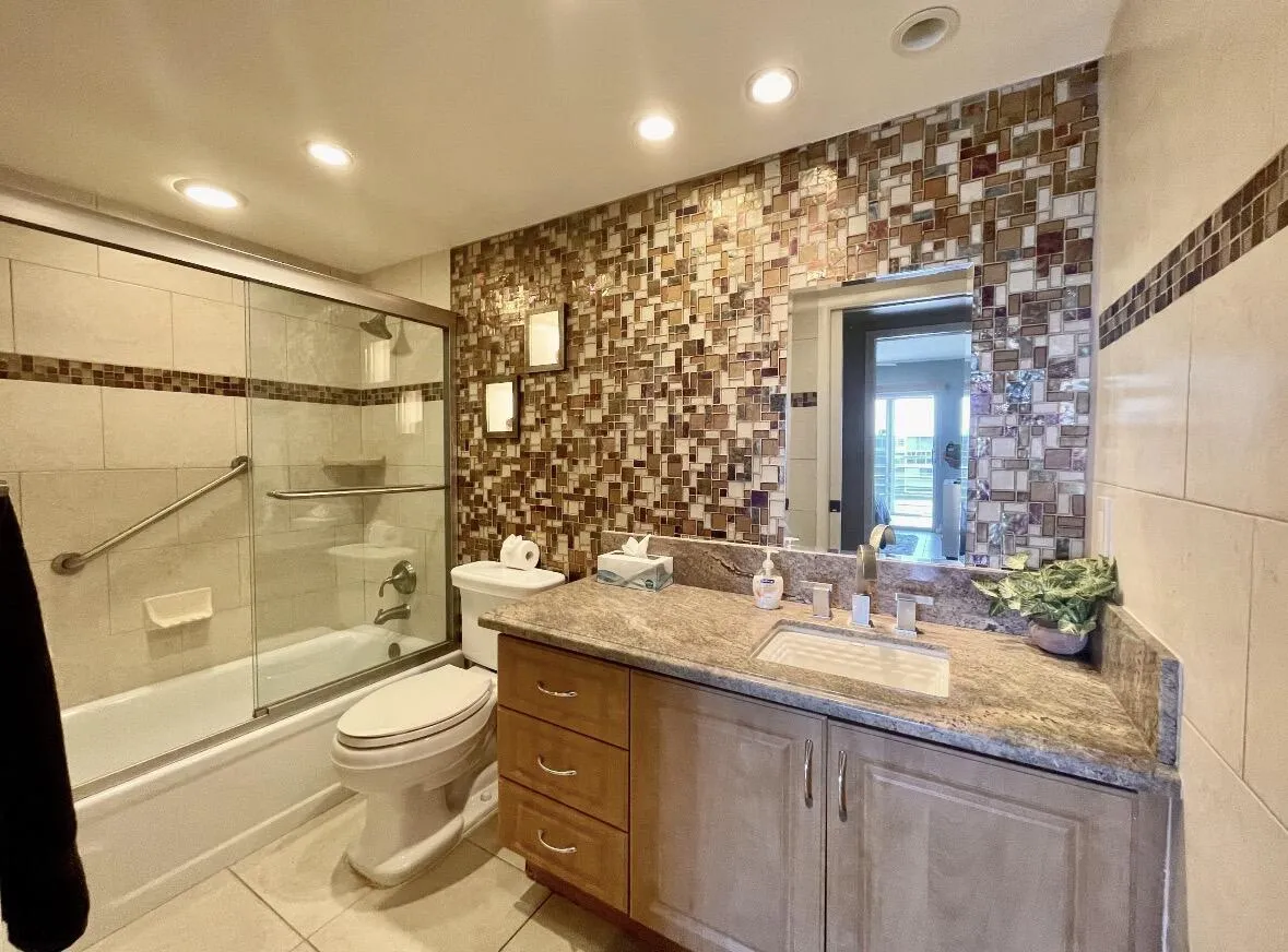 guest bath 4032 newcastle b
