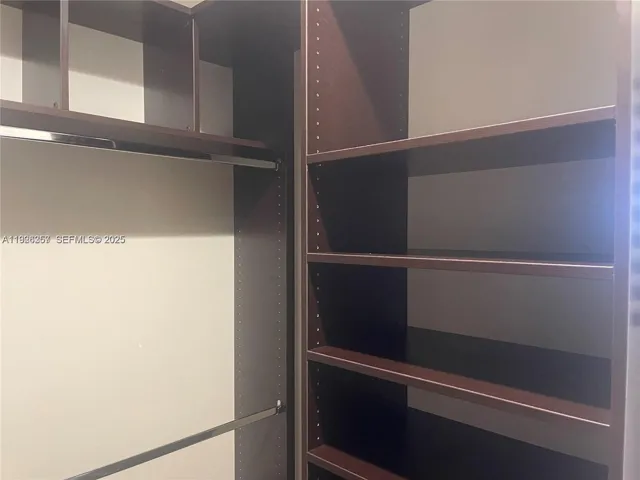 Closet 2