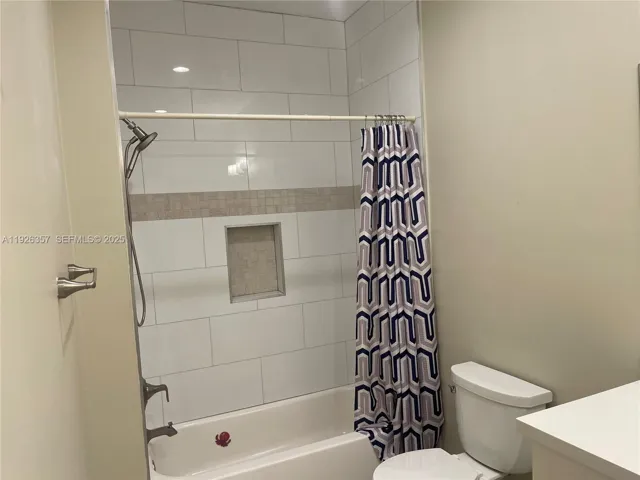 Principal Bathroom
