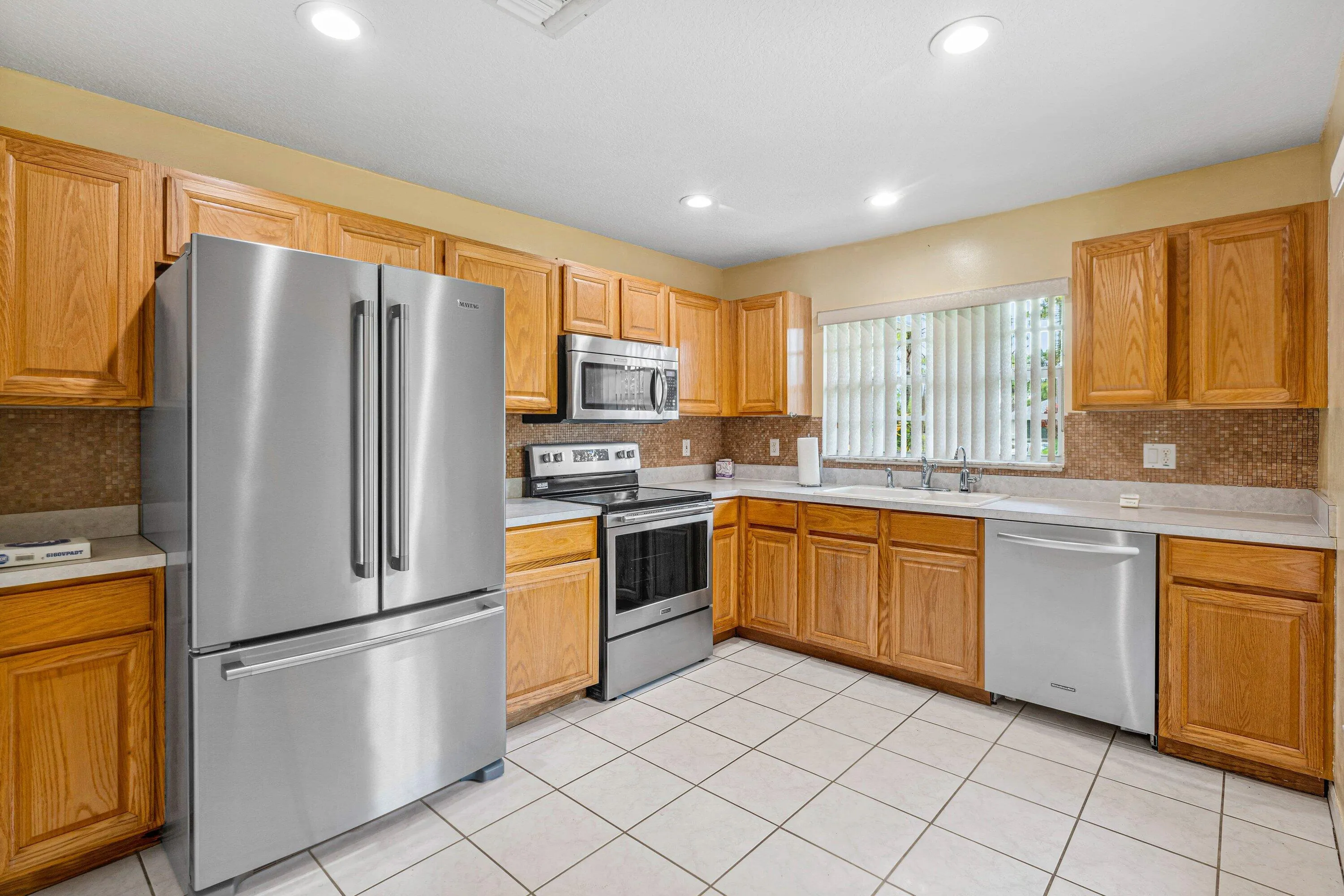 010-1559299thStreetNorth-WestPalmBeach-F
