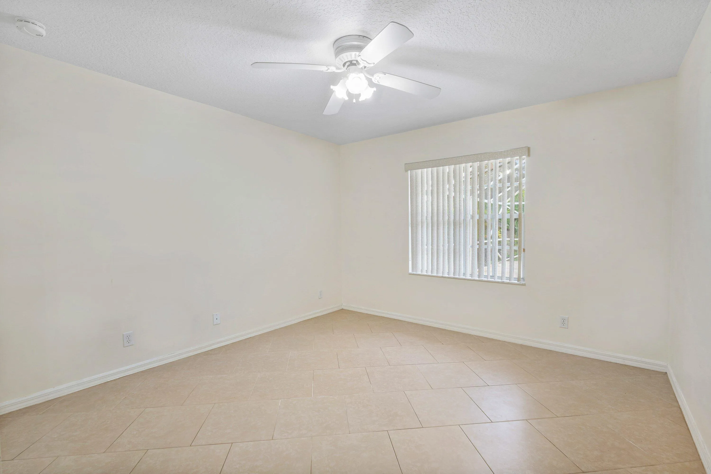022-1559299thStreetNorth-WestPalmBeach-F