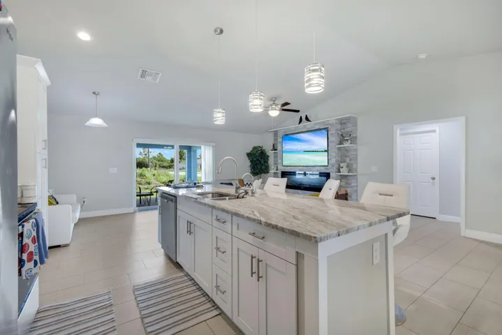 3200 41st St W, Lehigh Acres, FL 33971 (