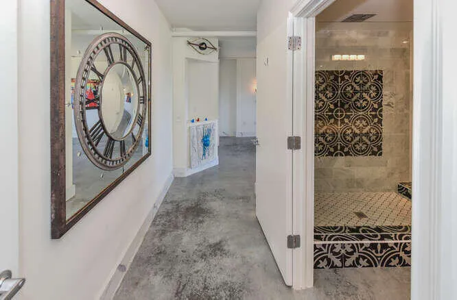 108 Lake Ave 403 Carol-032-035-666x438