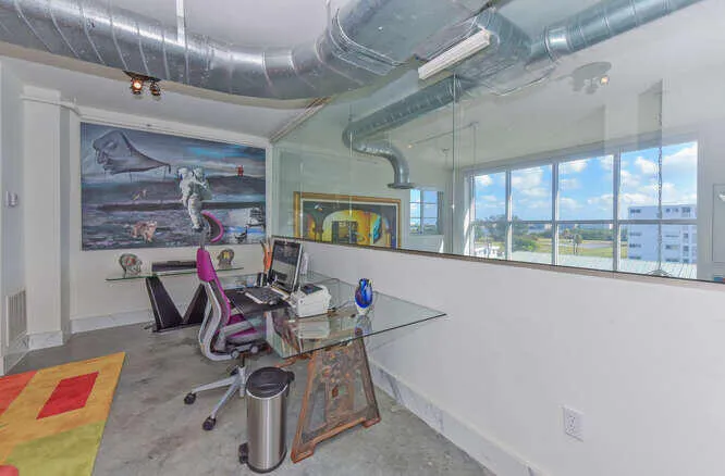 108 Lake Ave 403 Carol-026-048-666x438