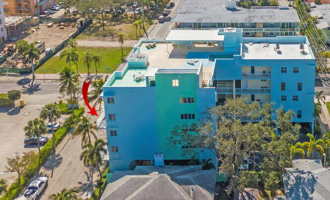 108 Lake Ave 403 Carol-051-031-666x405