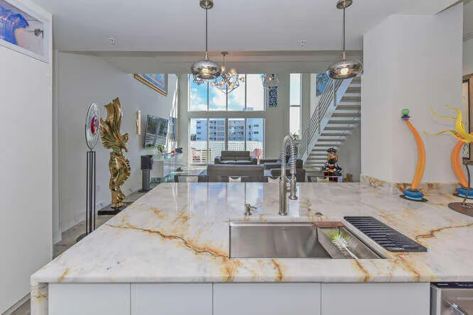 108 Lake Ave 403 Carol-015-034-666x444