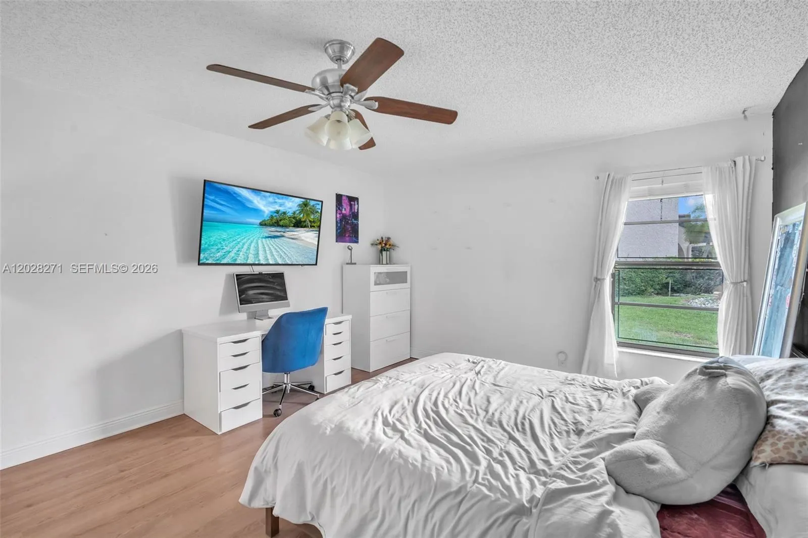 Guest bedroom 2