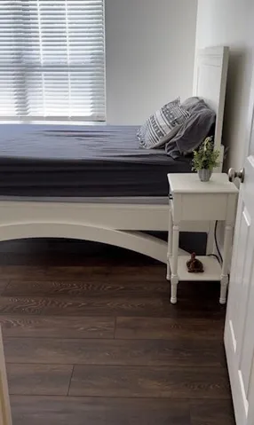 MASTER BED