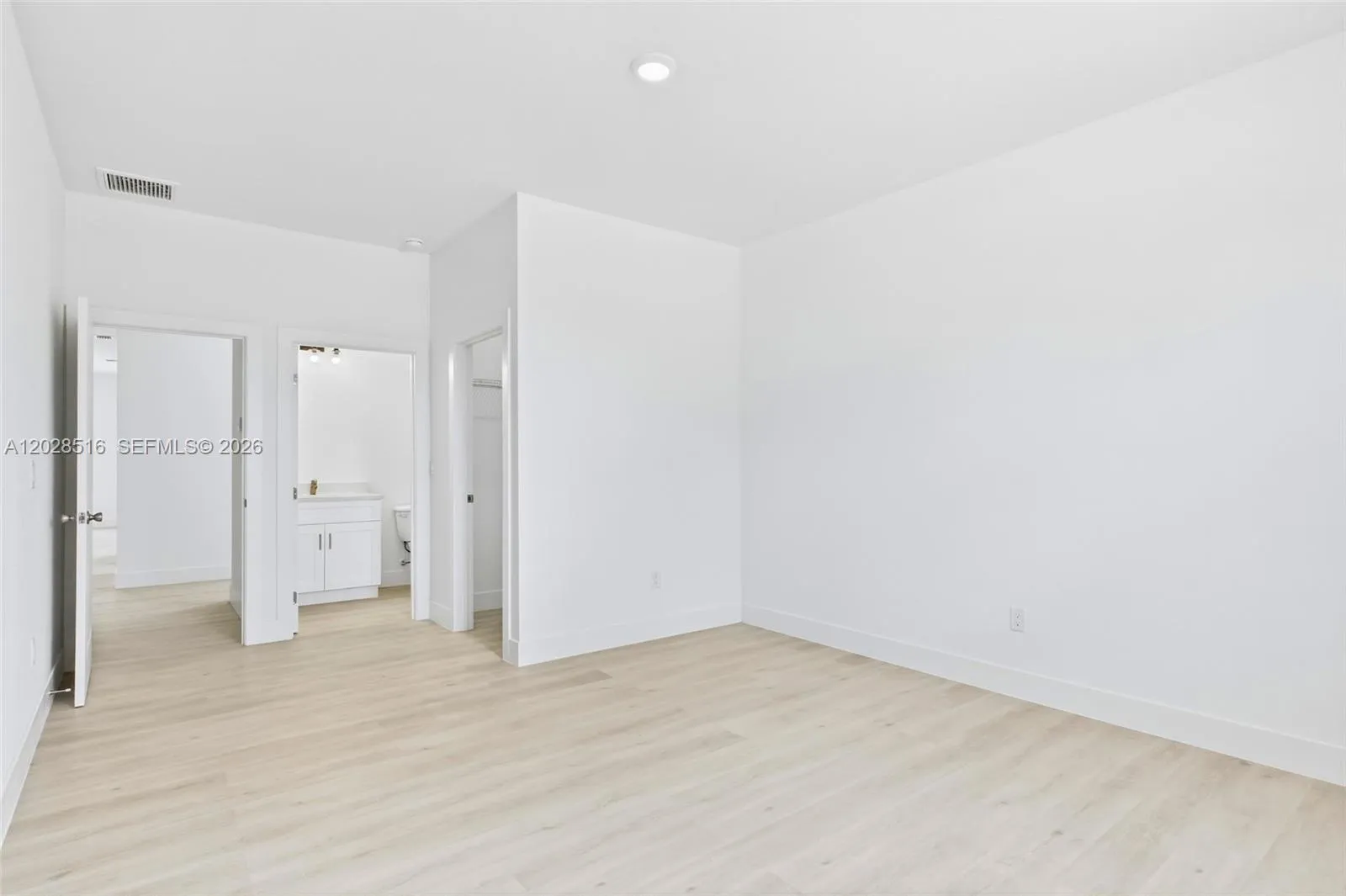 Property photo 64