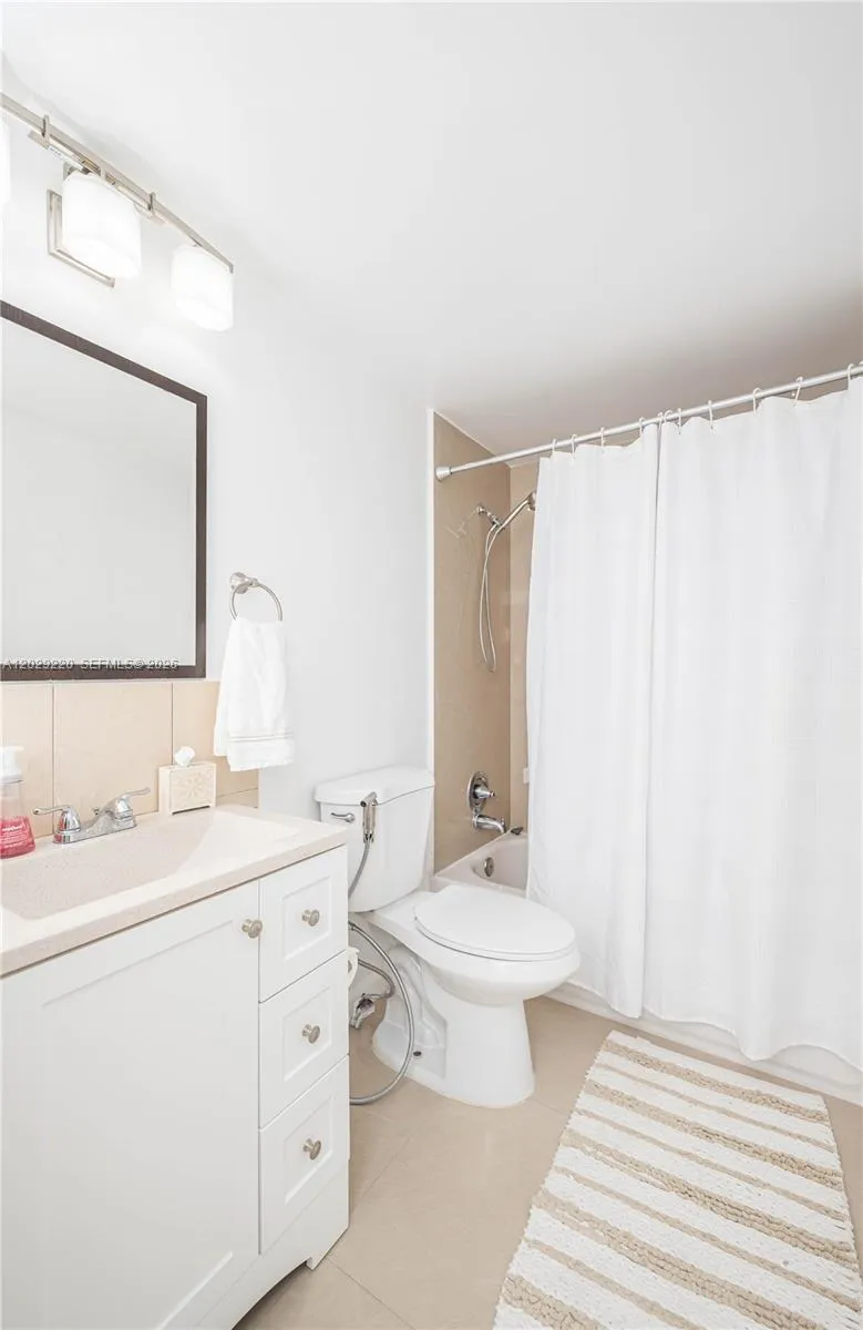 2nd Bathroom