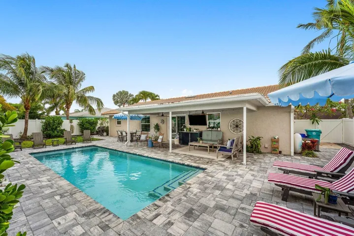Pool area