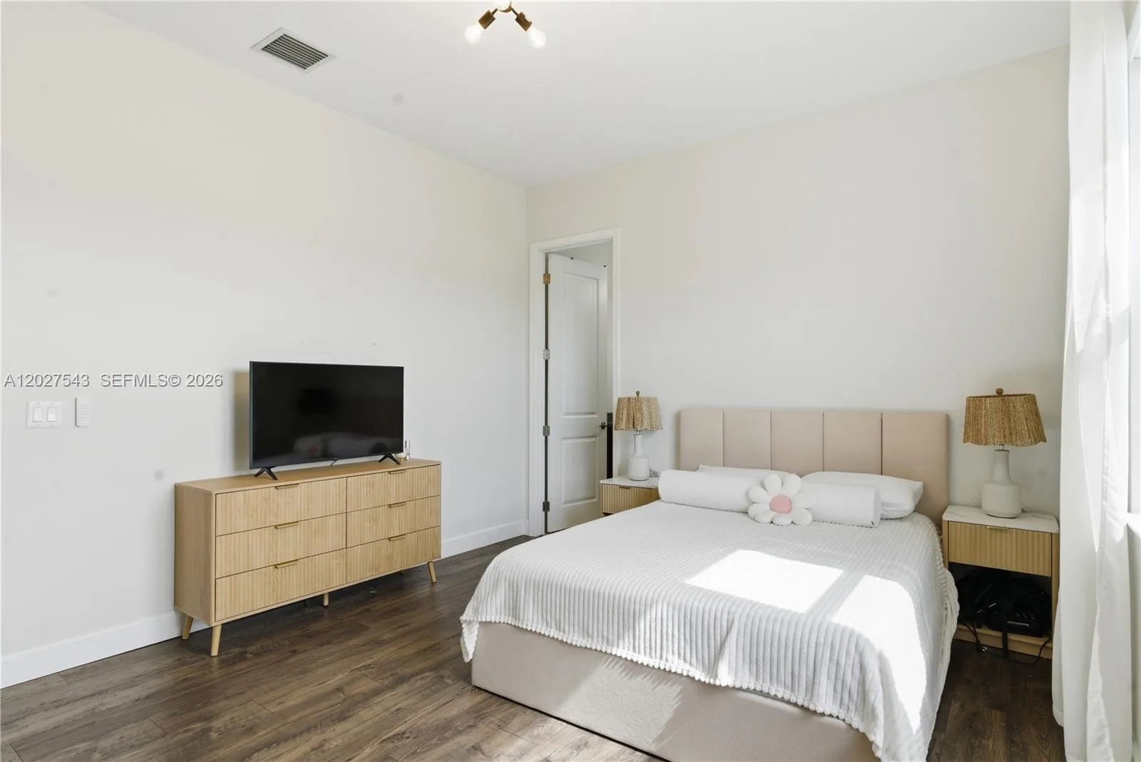 Property photo 103
