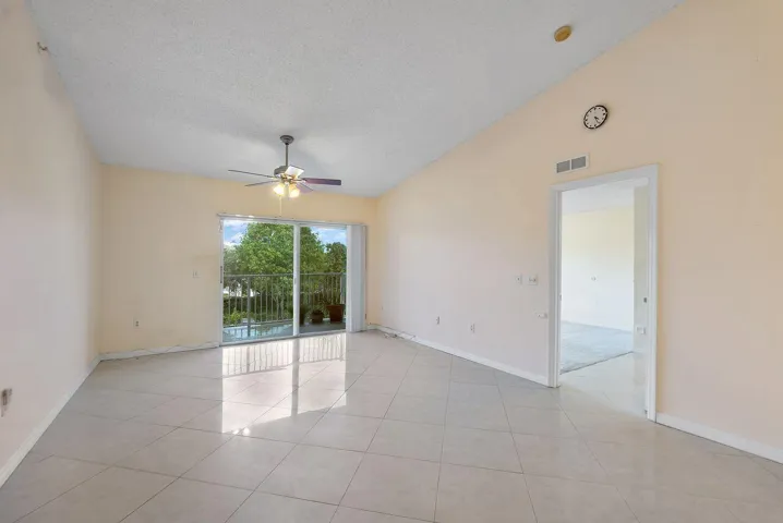 Living Room/Dinning Room