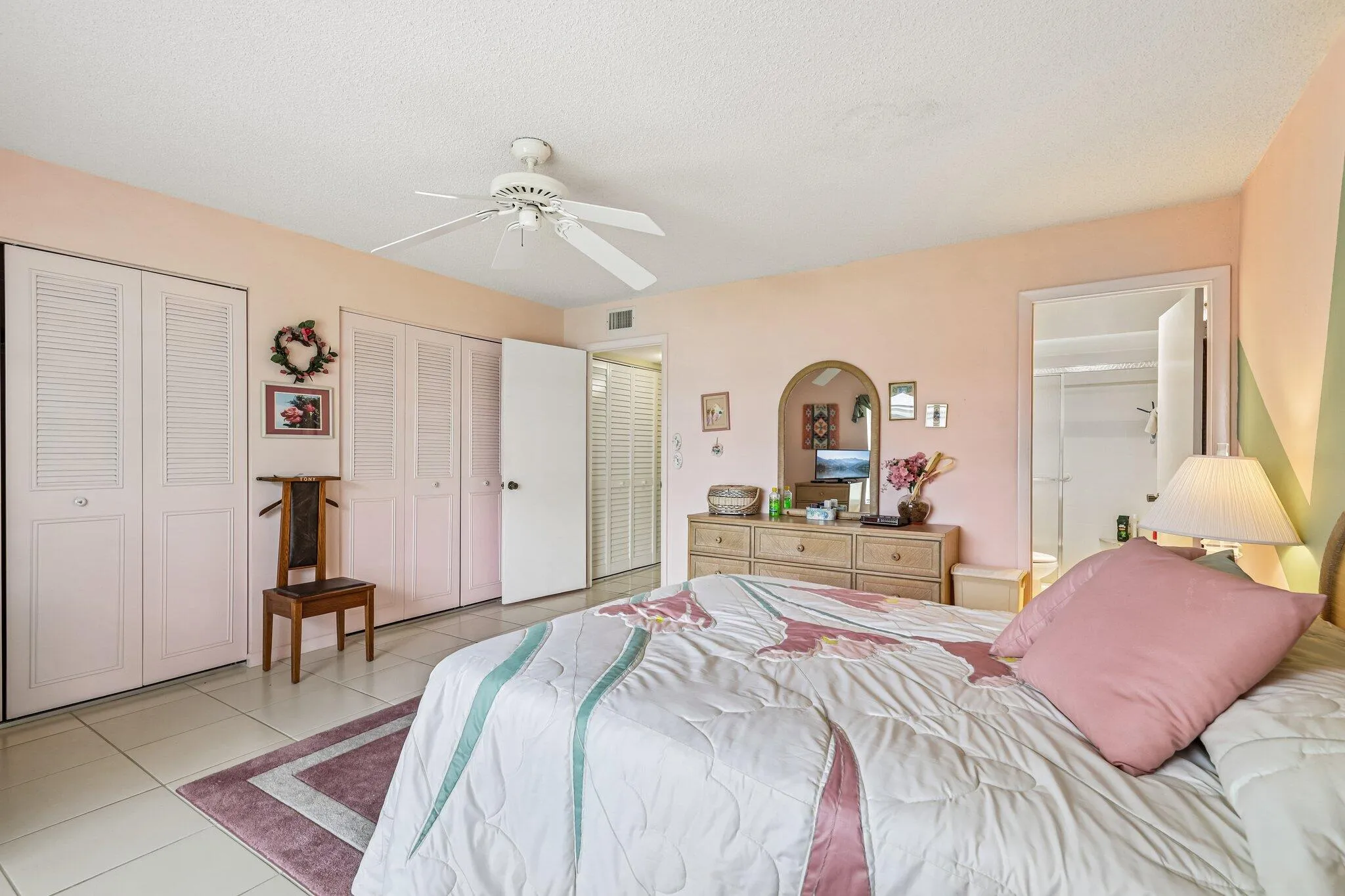 23-web-or-mls-Holyoke Ln-S3105-024