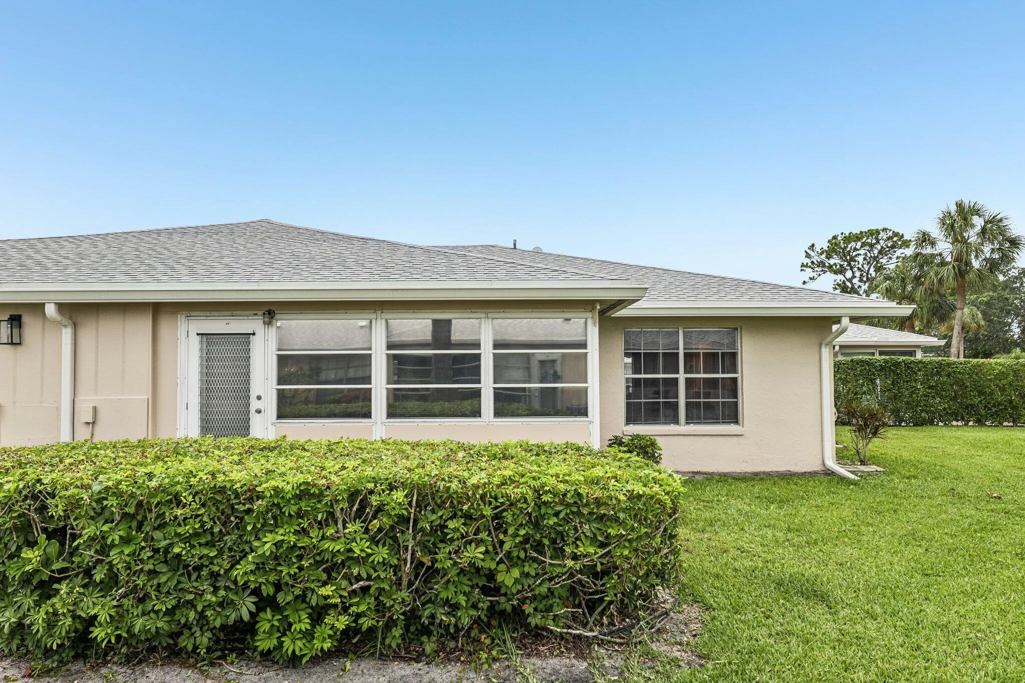 28-web-or-mls-Holyoke Ln-S3105-029