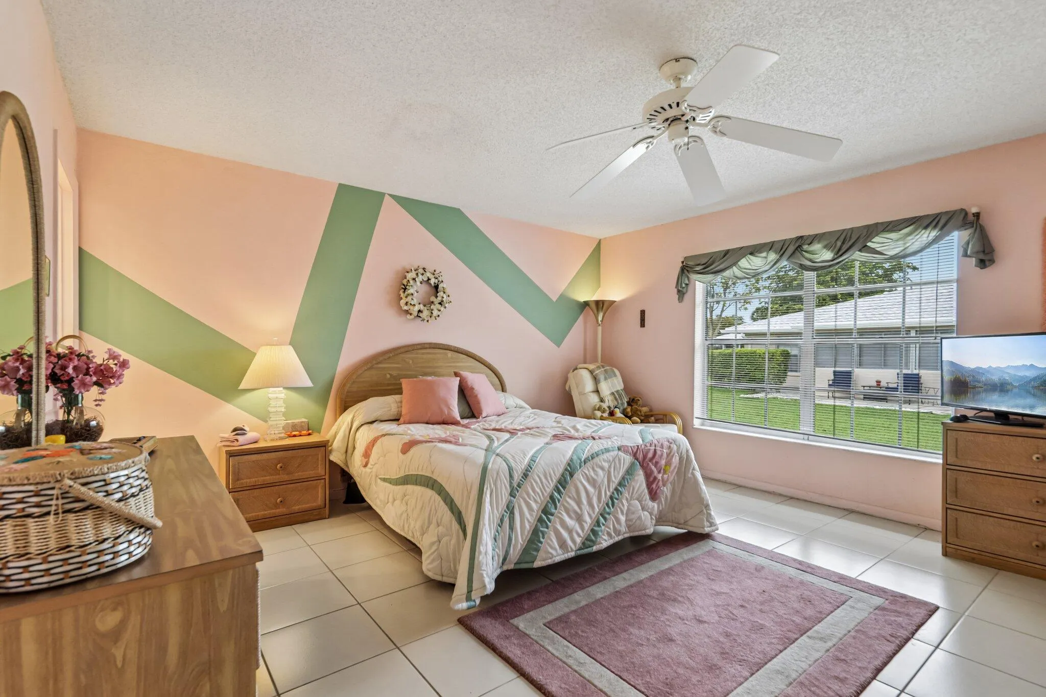 21-web-or-mls-Holyoke Ln-S3105-022