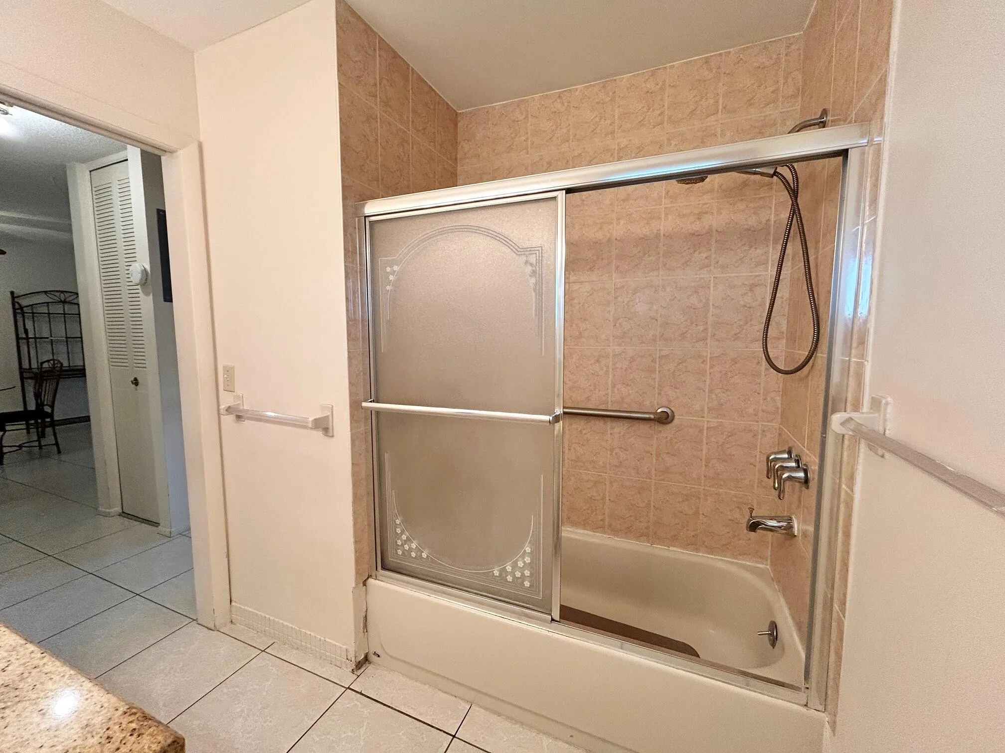 GLASS SHOWER DOORS
