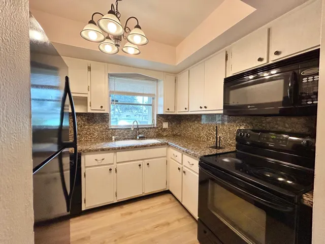 RECESSED CEILING