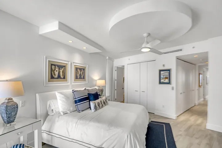 Primary suite