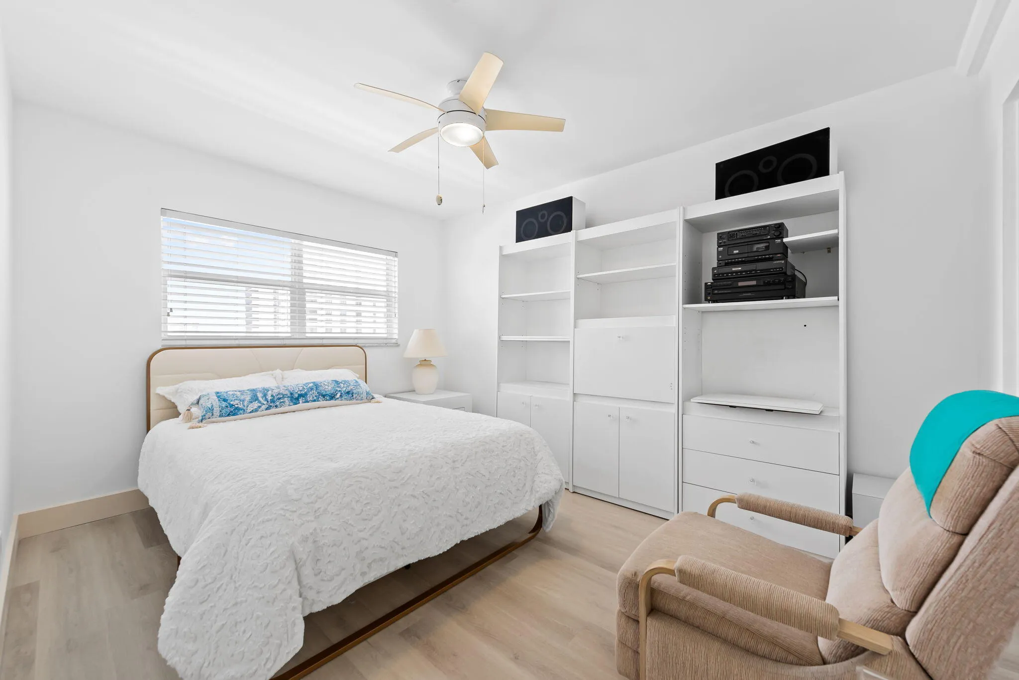 Queen bed