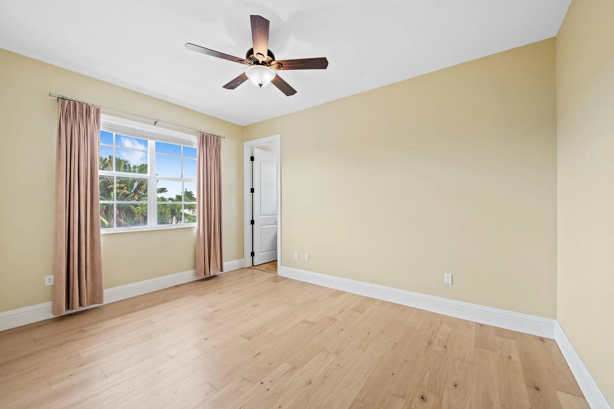 Property photo 46