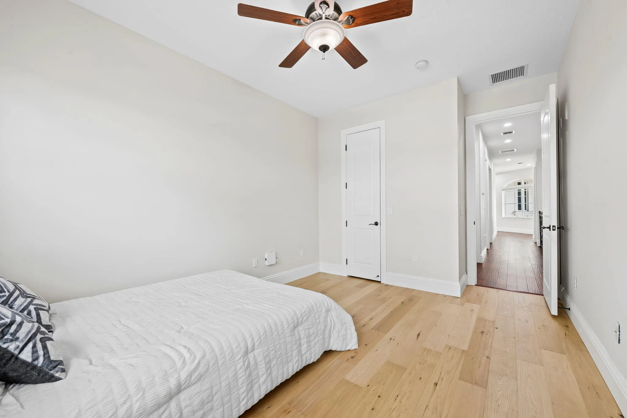 Property photo 50
