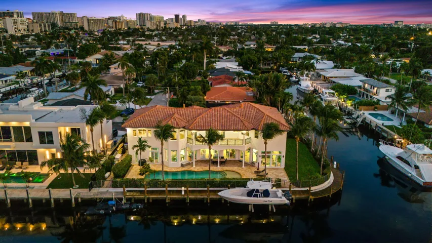 170 ft of dock space