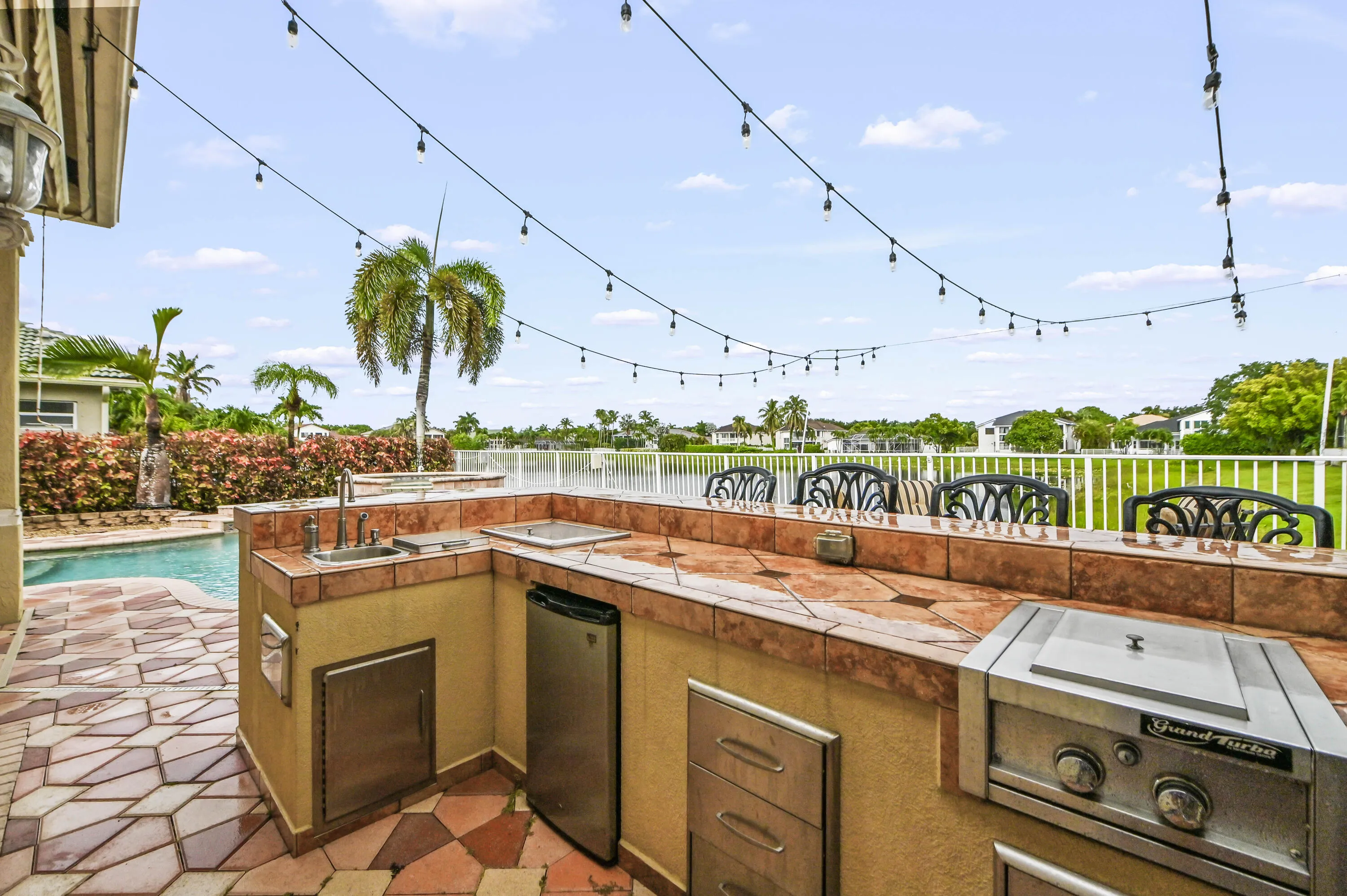 57 Outdoor kitchen 02