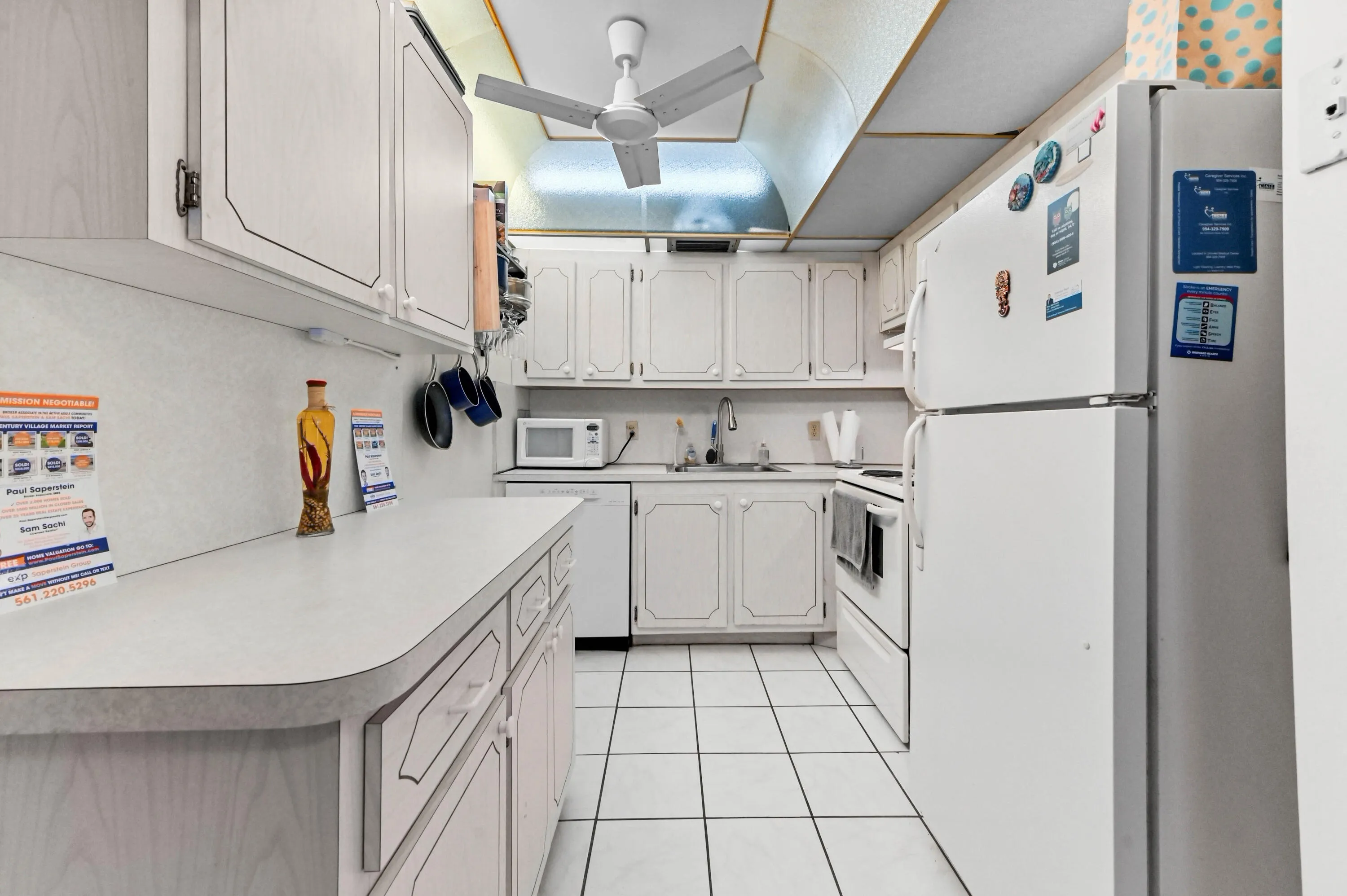 12 Kitchen 01