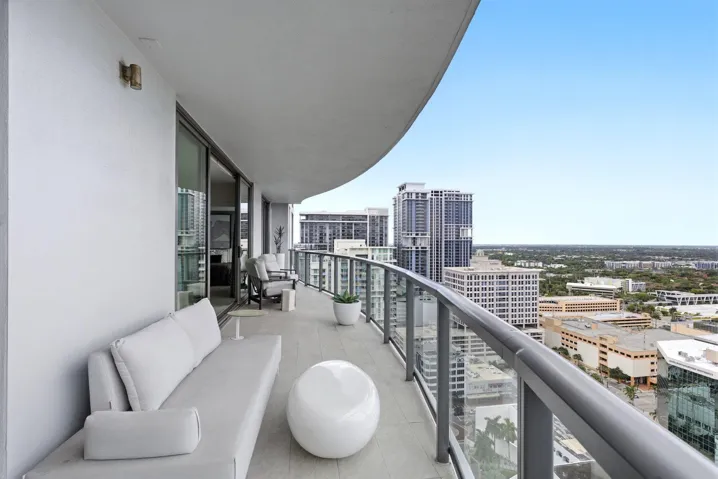 Amazing Las Olas Skyline views.