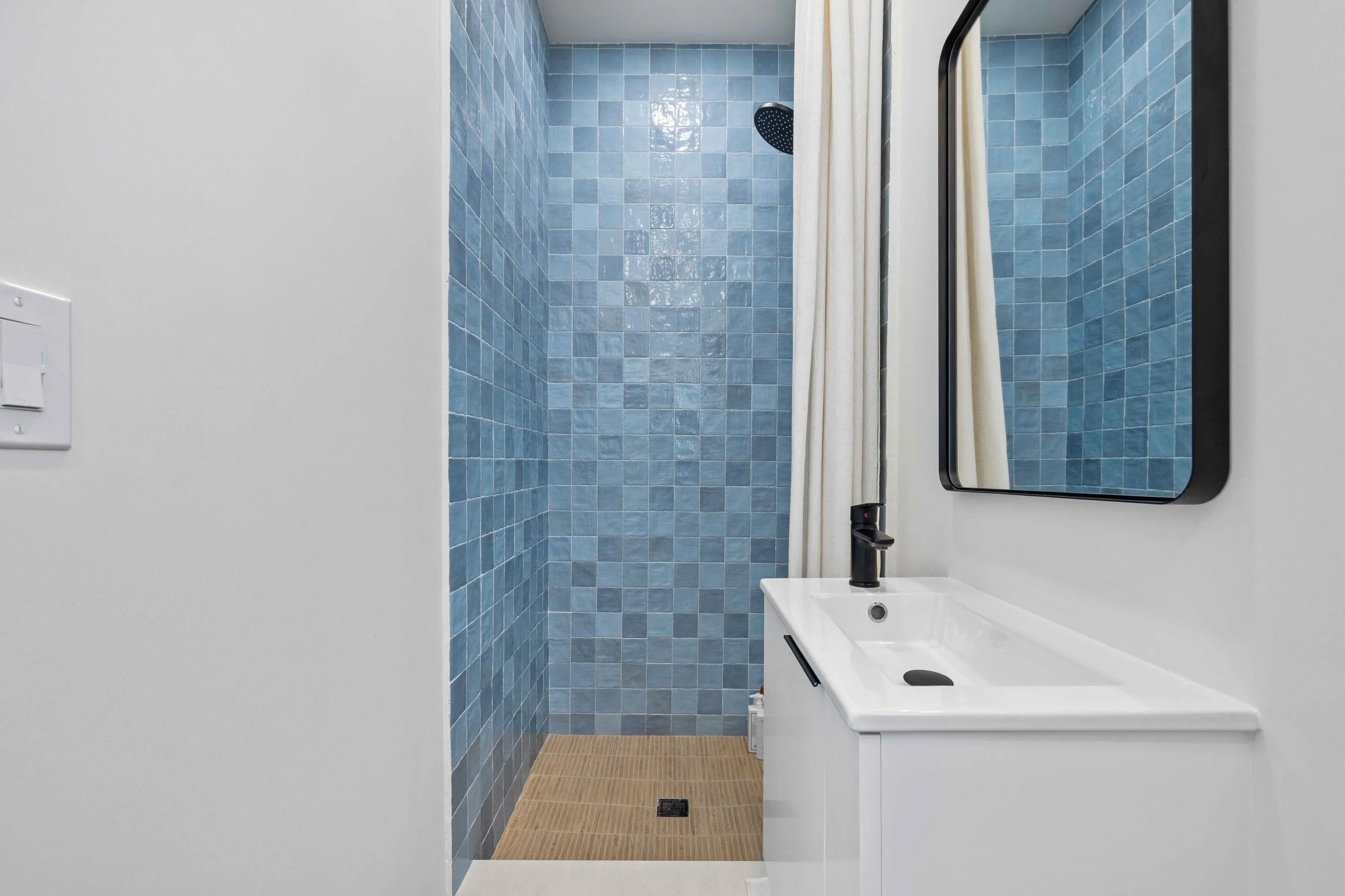 Guest House Bath