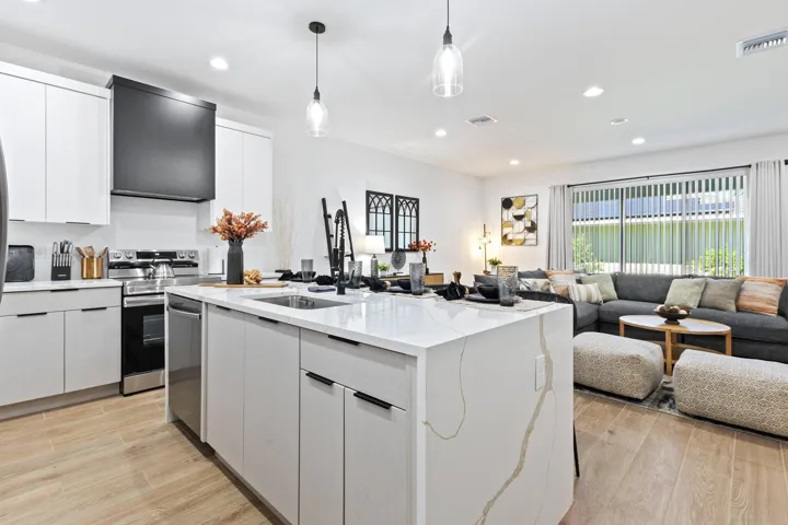 5-web-or-mls-601-sw-3rd-st