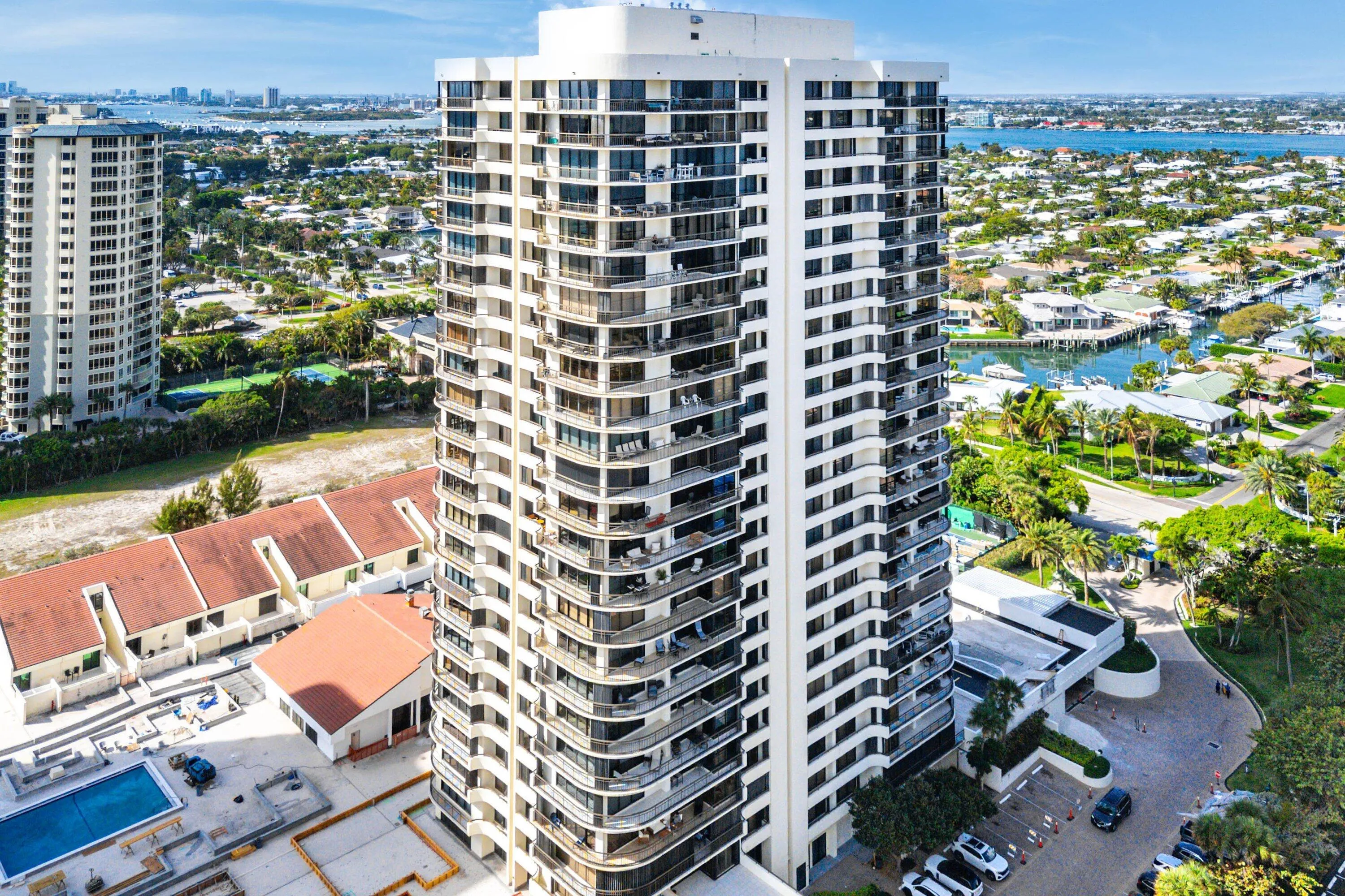 046-4100NorthOceanDrive-504-RivieraBeach
