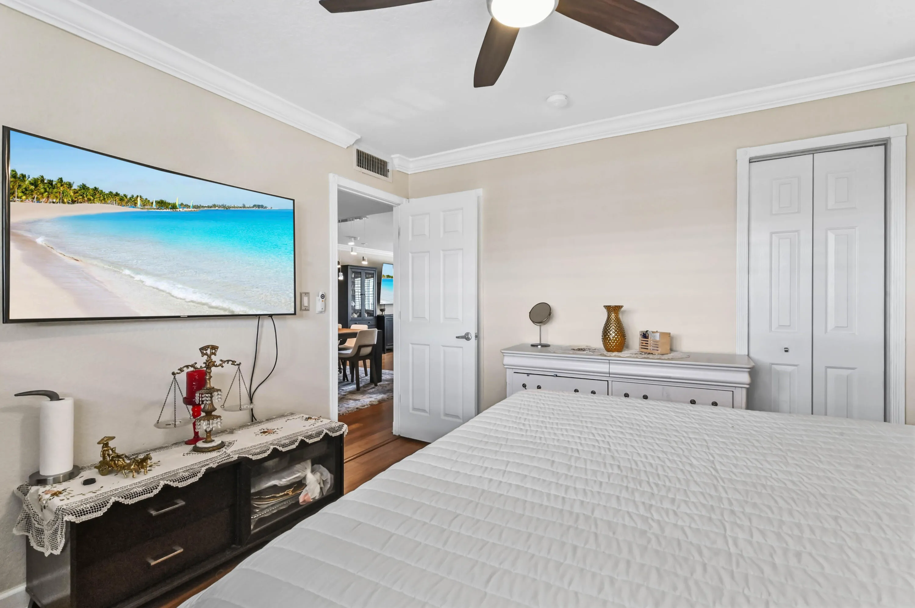 30 Bedroom 03