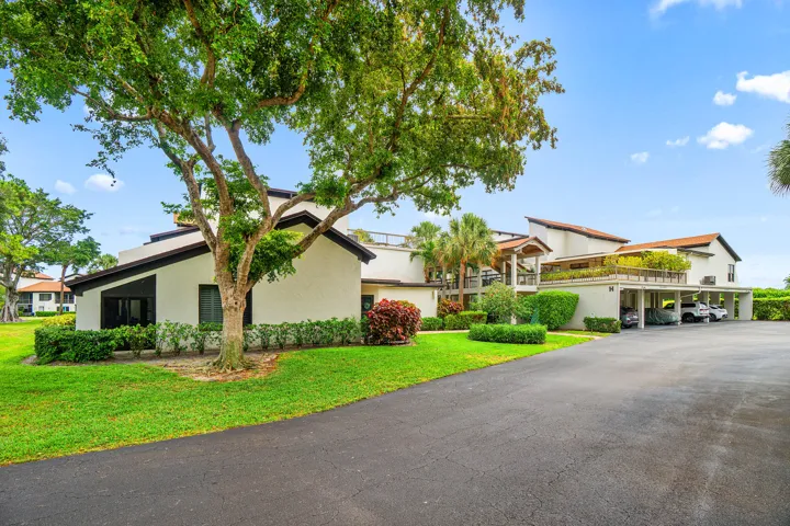 002-830GreenswardCourt-206H-DelrayBeach-