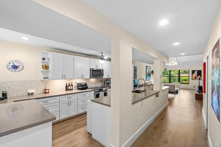 006-830GreenswardCourt-206H-DelrayBeach-