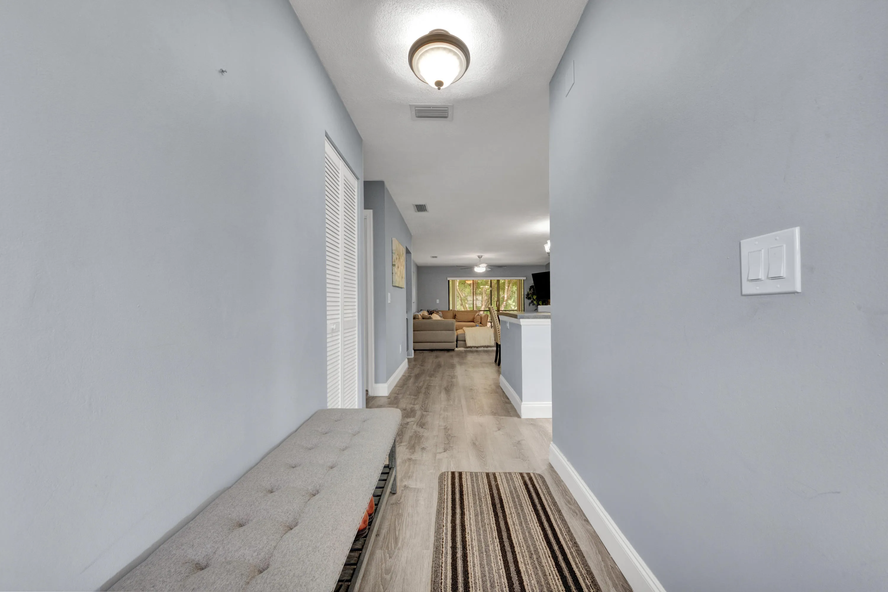 entryway-o