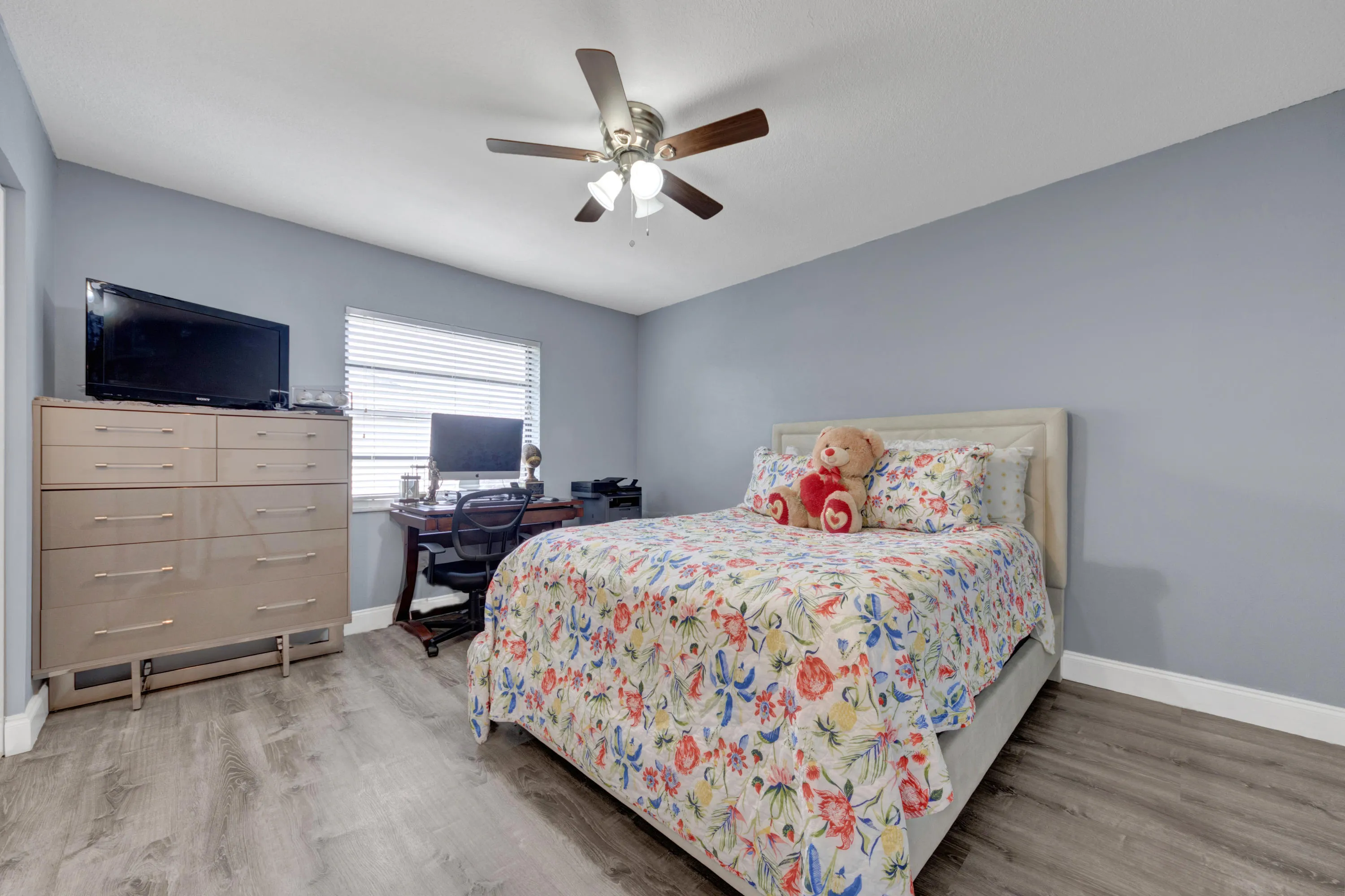 guest bedroom