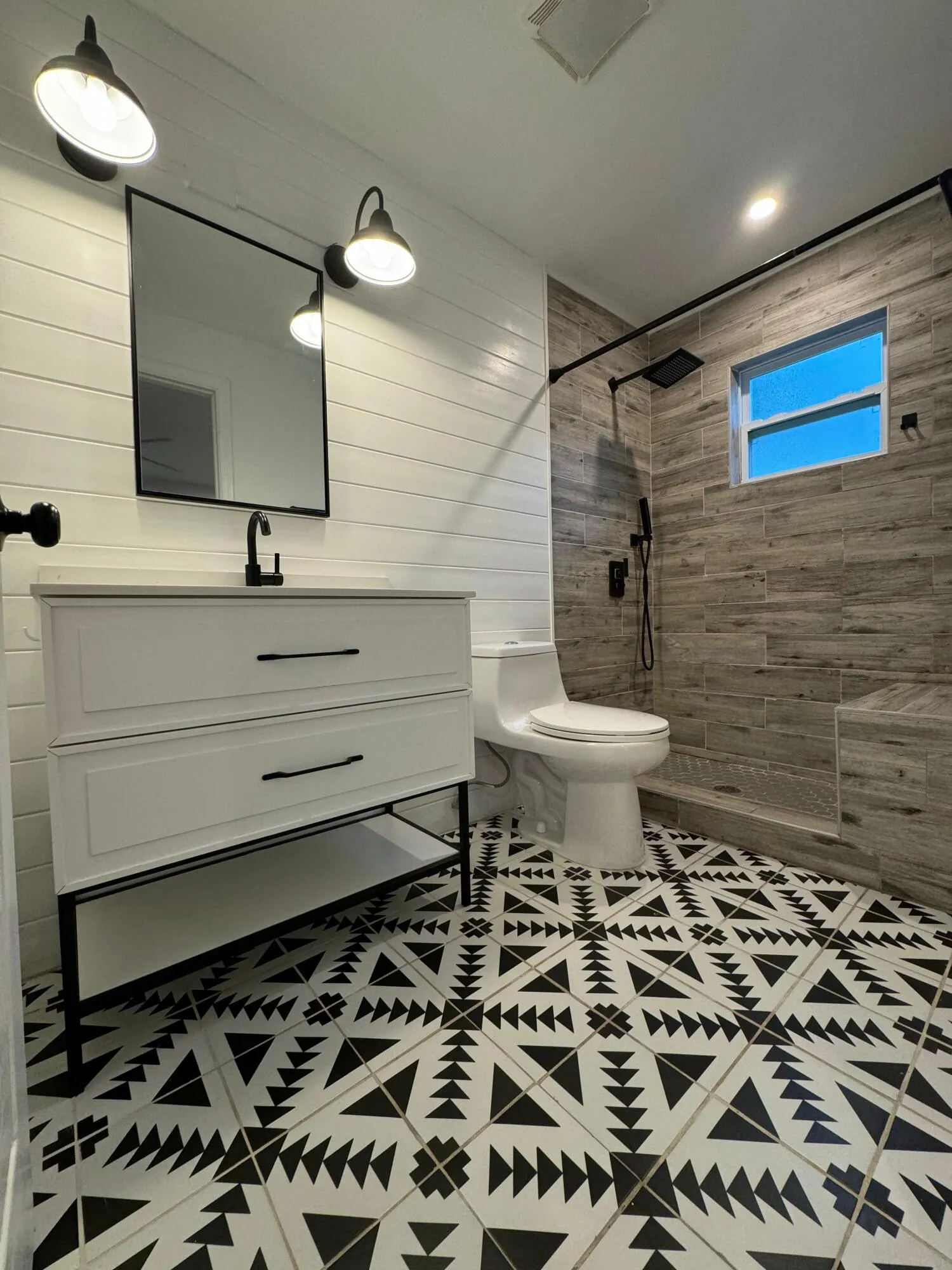 Main bathroom