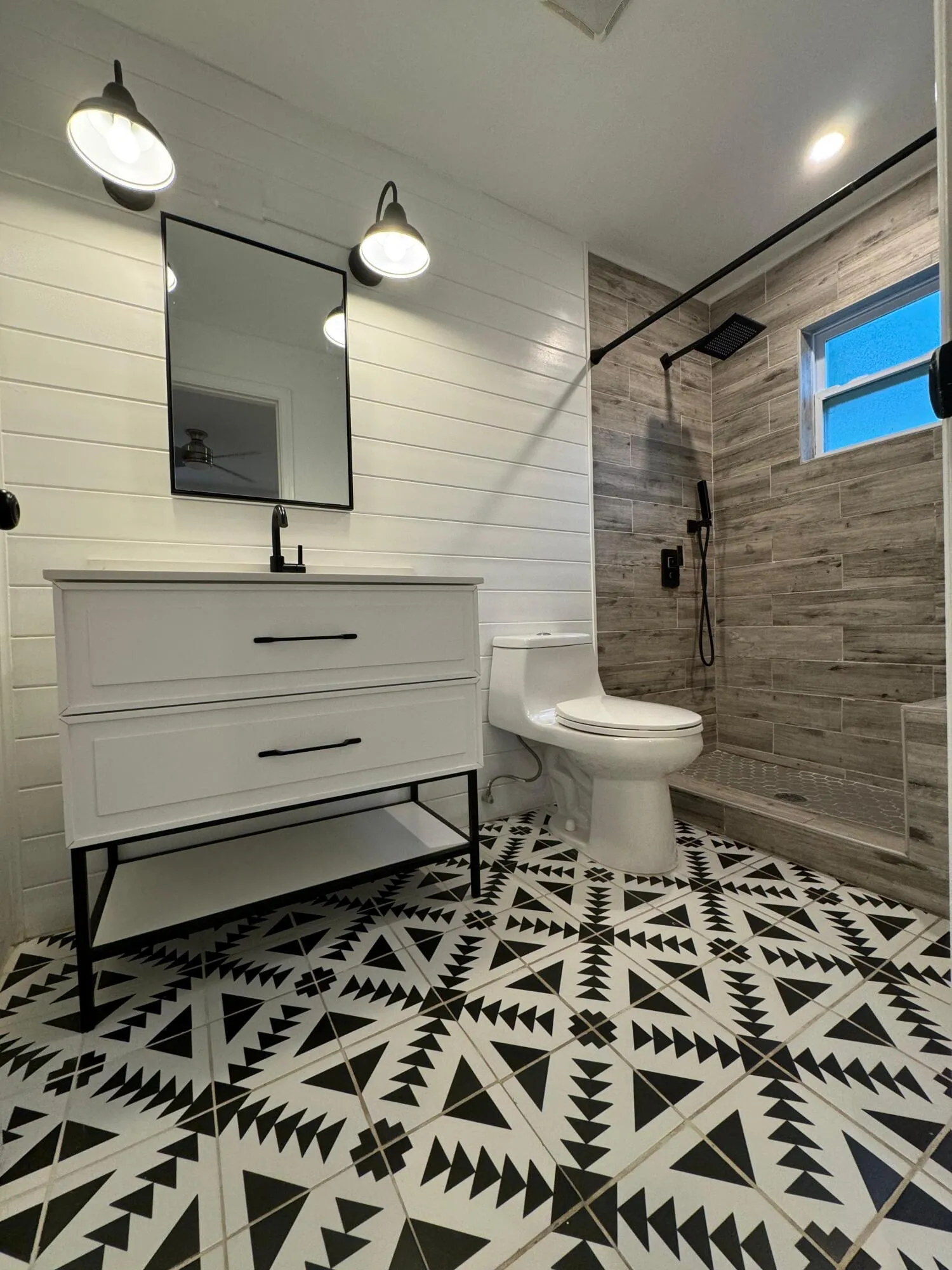 Main bathroom